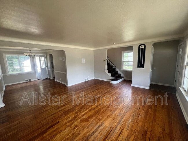 Foto del edificio - 263 S Green Rd