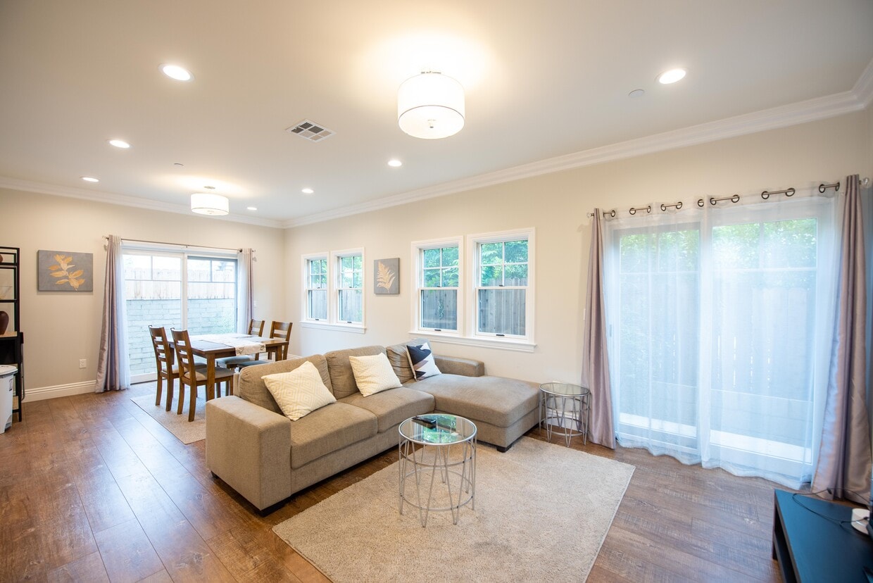 Foto principal - 97 N Parkwood Ave