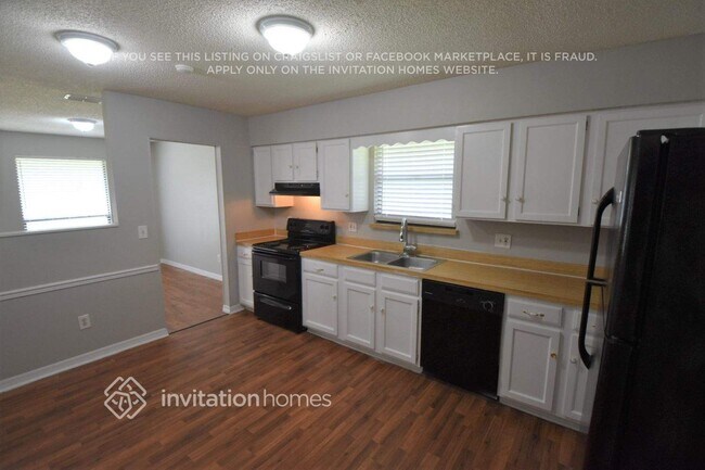 Building Photo - 8404 Boysenberry Ln W