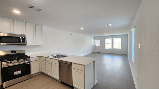 Building Photo - 3064 Dawn Sound Dr