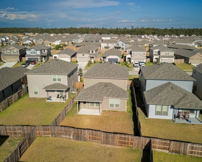 Foto del edificio - 15126 Canyon Rapids Rd