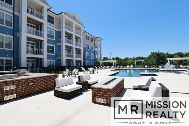 Building Photo - Beautiful 1 Bedroom, 1 Bathroom Condo in t...