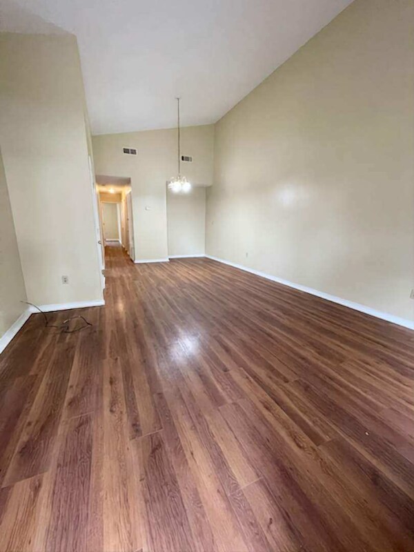 Foto del edificio - 7621 Alabama St