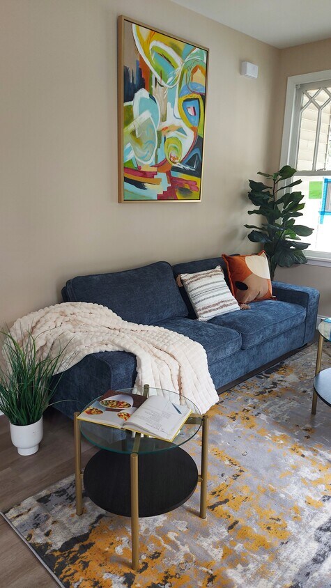 Foto principal - 3650 Franklin Ave