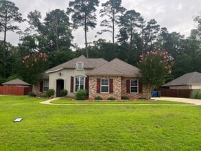 Building Photo - 1113 Bear Creek