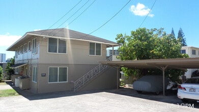 Building Photo - 1559B Thurston Ave
