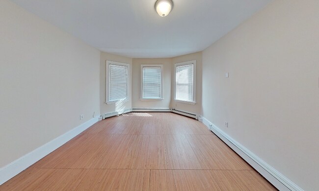 Building Photo - 16 Ruthven St