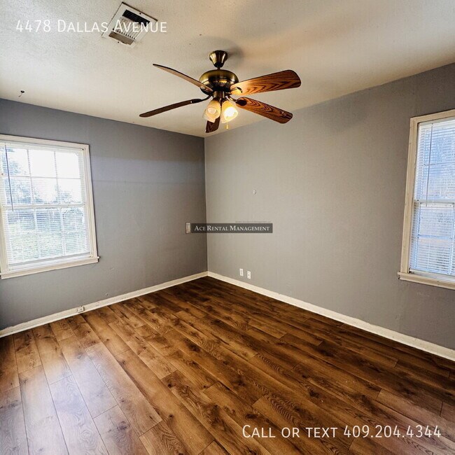 Foto del edificio - 4478 Dallas Ave