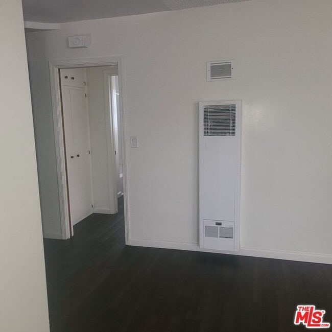 Foto del edificio - 2508 W El Segundo Blvd