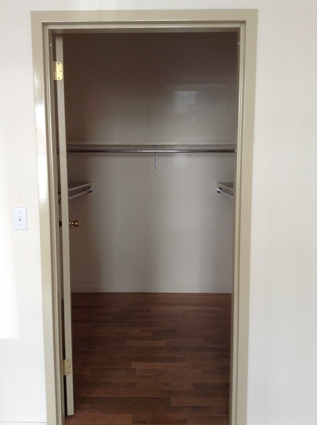 Primary Photo - 22 Morton St
