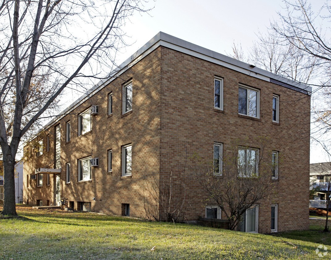 Foto principal - 525 7th Ave N