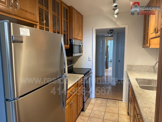 Foto del edificio - 1707 N Prospect Ave