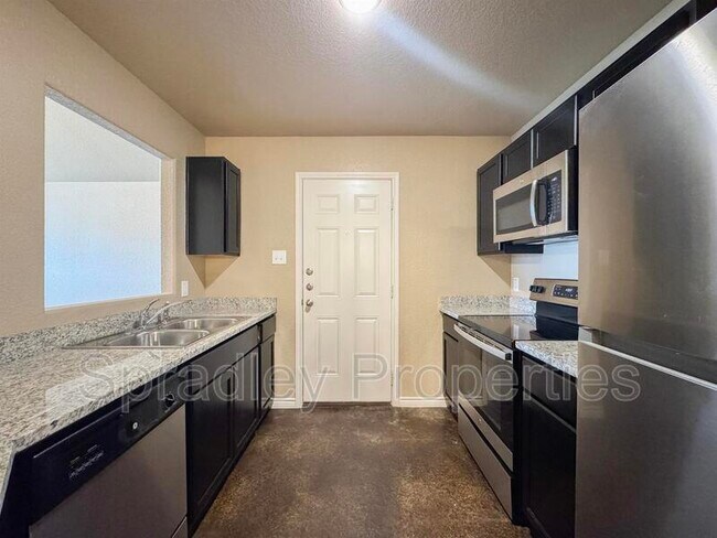 Building Photo - 1542 Brazos Rd