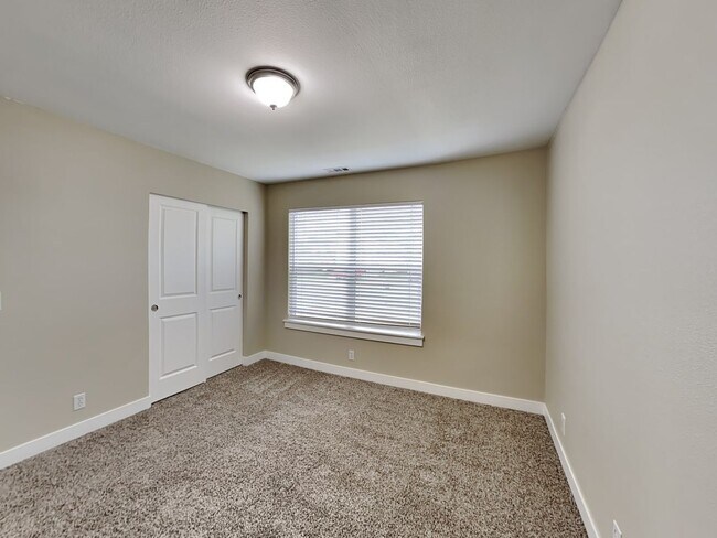 Foto del edificio - 1019 Boatman Ave NW