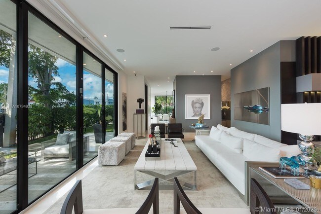 Foto del edificio - 4675 NE 2nd Ave