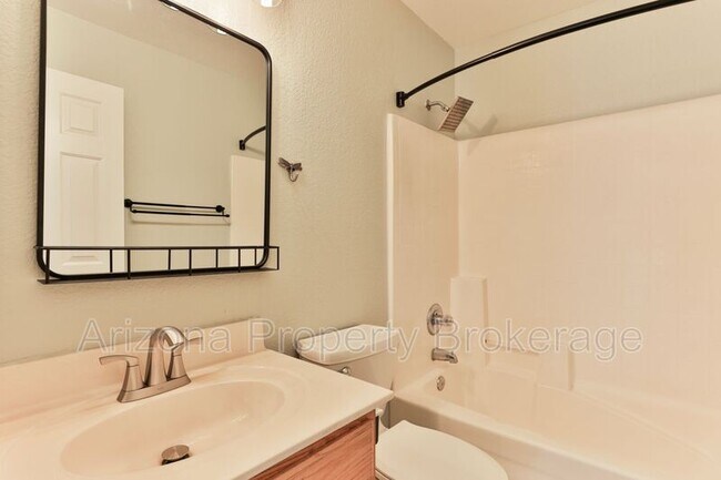 Photo - 1885 E Palomino Dr House