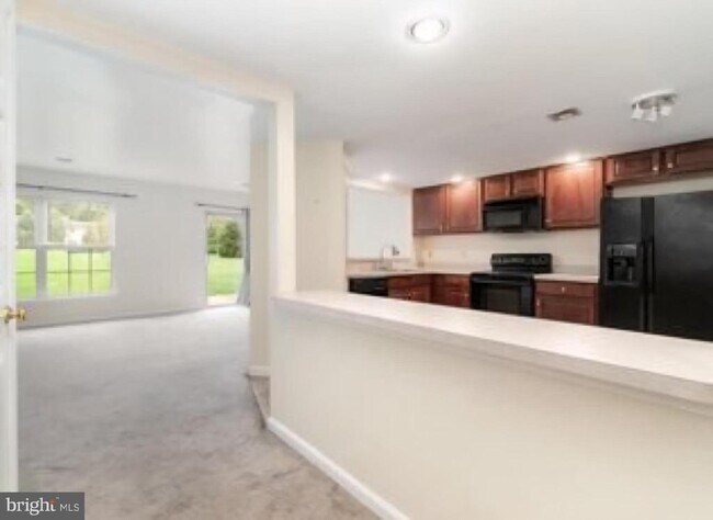 Foto del edificio - 471 Stonehedge Ln