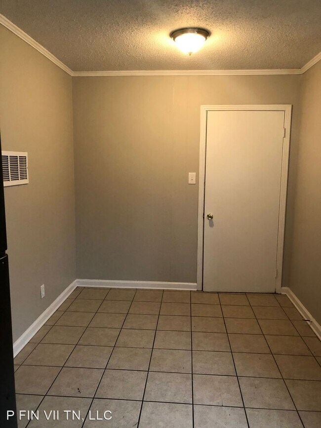 Building Photo - 4 br, 2 bath House - 4887 Wooddale Ave