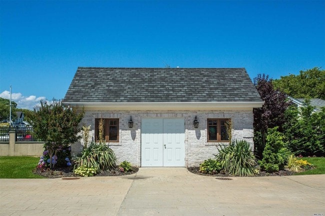 Building Photo - 130 Wagstaff Ln