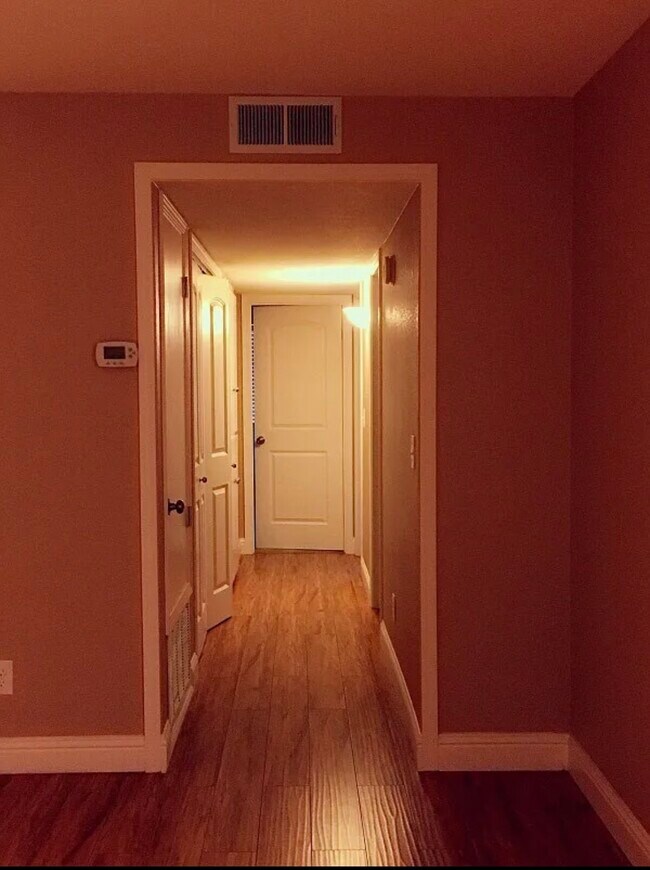 Foto del edificio - 2824 Winding Ln