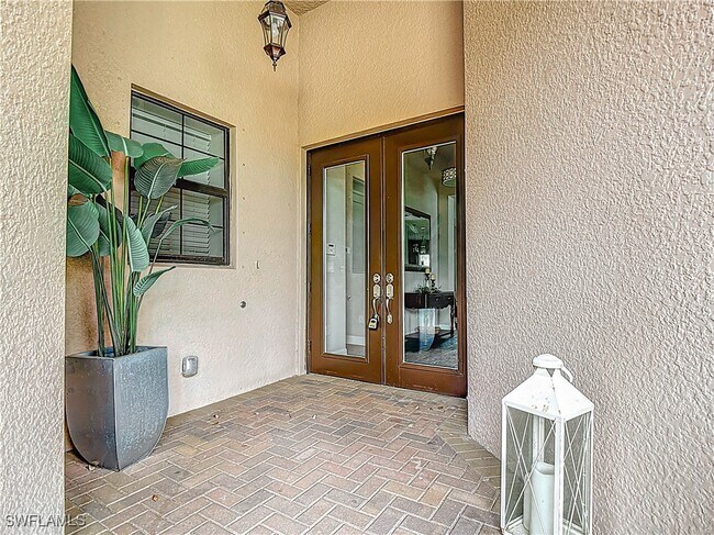 Foto del edificio - 10051 Spice Bush Ln