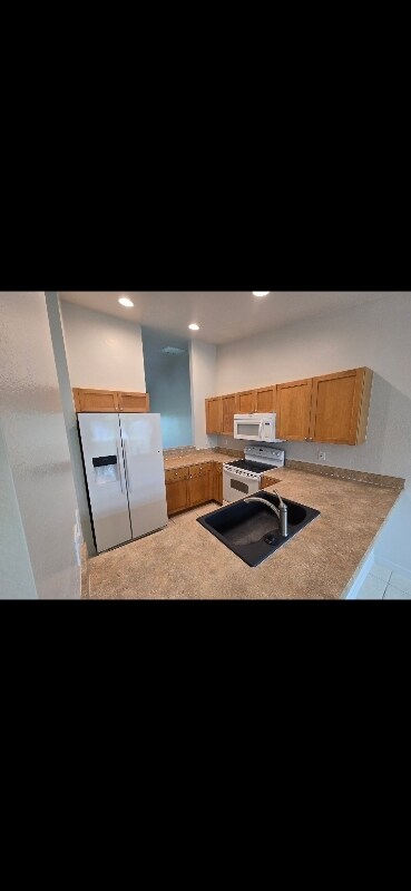 Foto del edificio - 518 SE 5th Pl