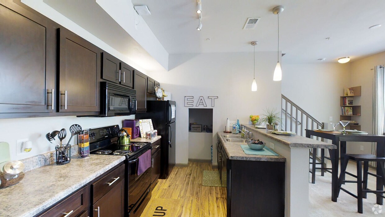 Photo - The James Apartments