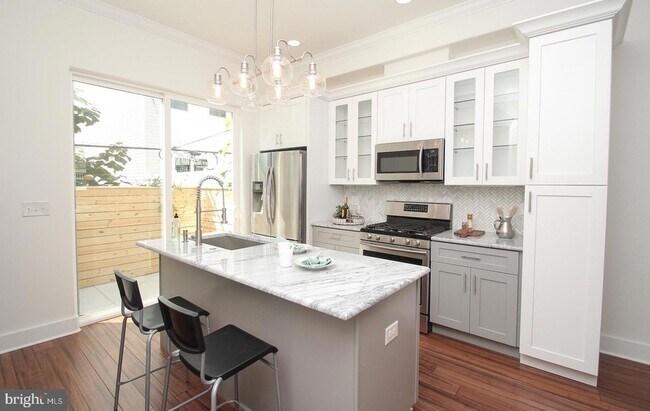 Foto del edificio - 2722 Earp St