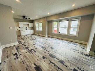 Building Photo - 4014 Cypress Ave