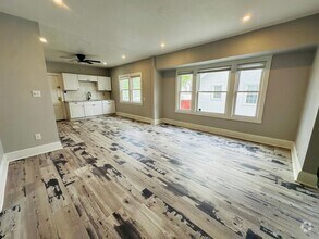 Building Photo - 4014 Cypress Ave