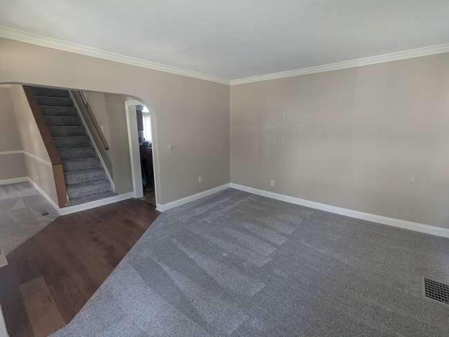 Living Room - 321 Howard St