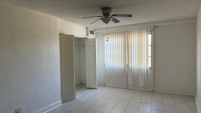 Foto del edificio - 3315 58th Ave S