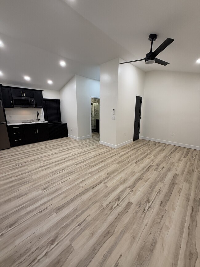 Foto del edificio - 7215 S Kissimmee St