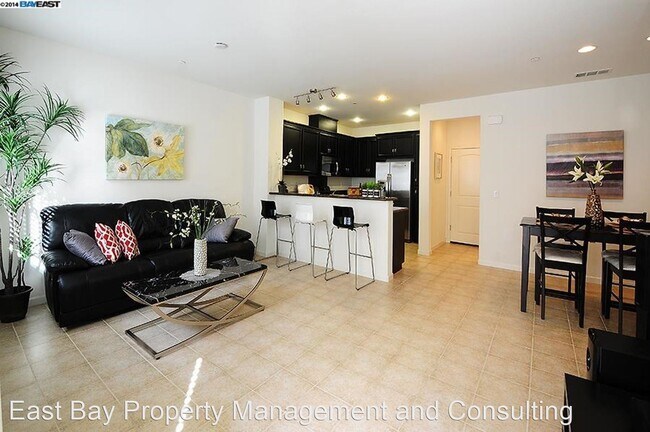 Foto del edificio - 3 br, 2.5 bath House - 400 Old Oak Lane Un...