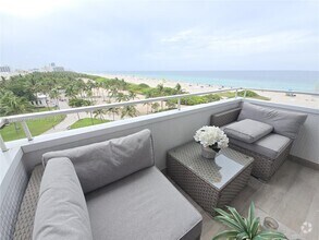 Building Photo - 465 Ocean Dr