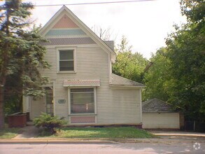 Building Photo - 409 N Main St