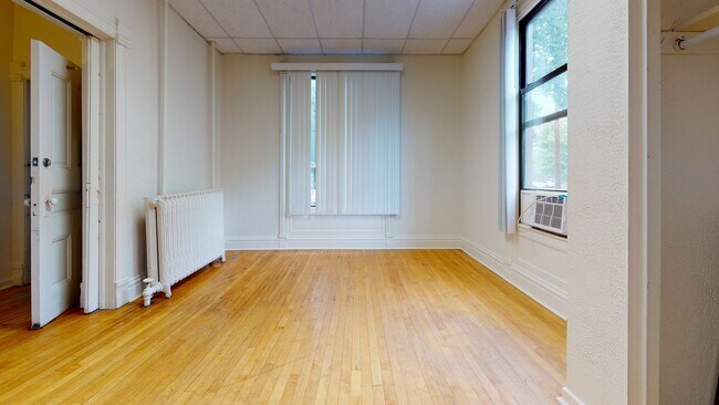 Foto del edificio - 1120-1122 4th St SE