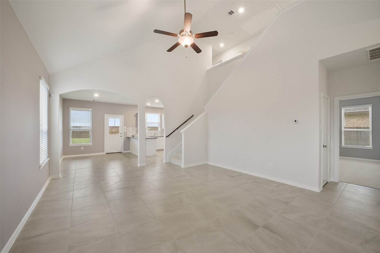 Building Photo - 6822 Barrington Crk Trce