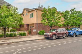 Building Photo - 618 Coal Ave SW
