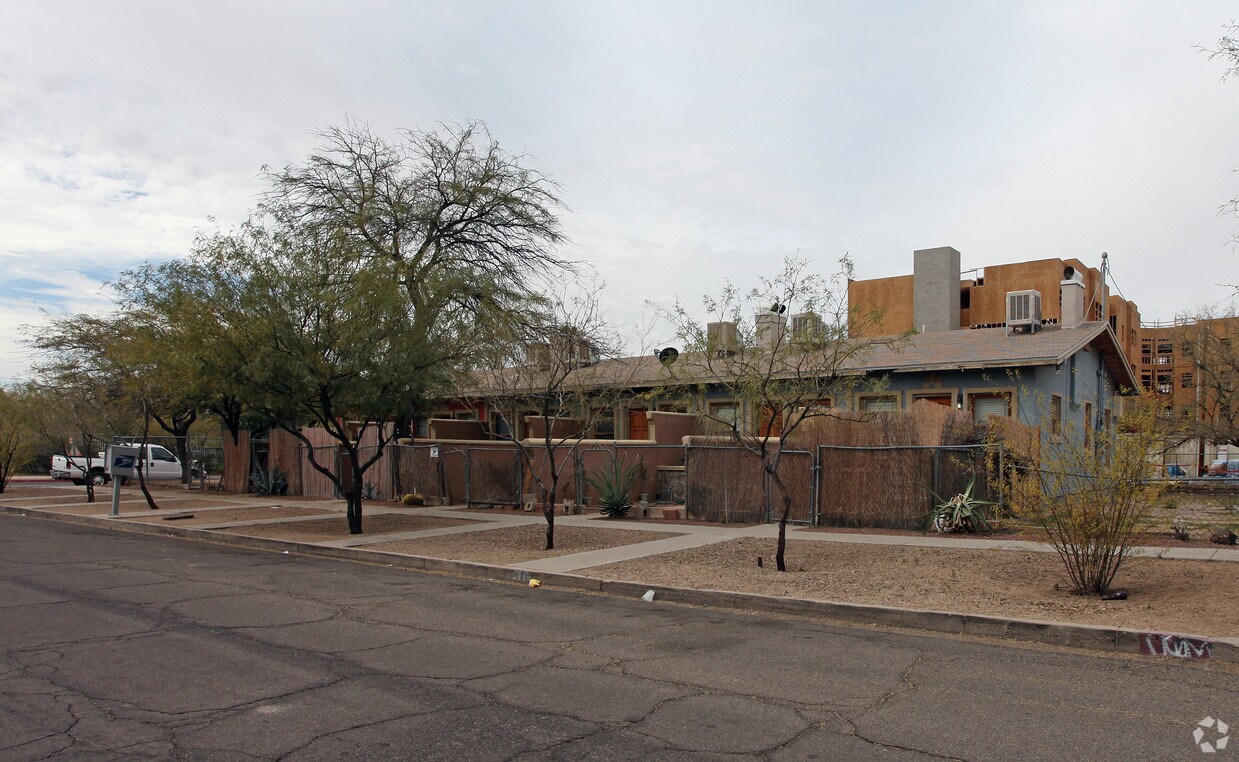 Foto principal - 101 N 2nd Ave