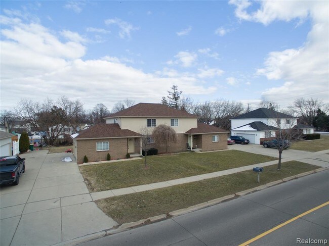 Building Photo - 44230 Delco Blvd