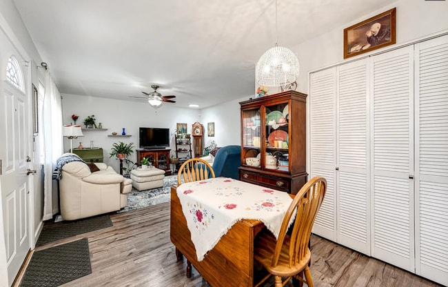 Building Photo - Modern 2-Bed, 1-Bath Apartment – Available...