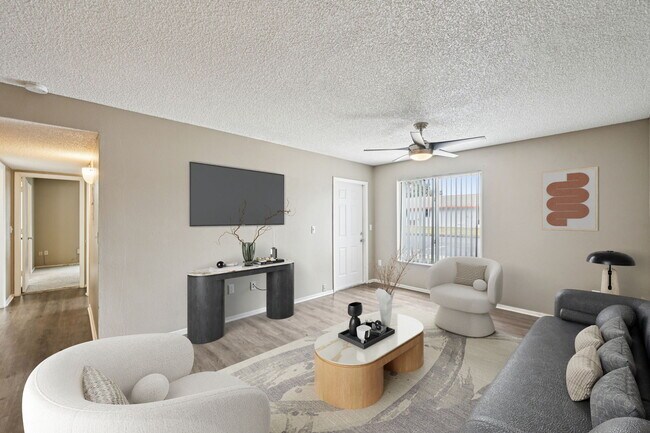 Foto del edificio - Aaron Lake Apartments