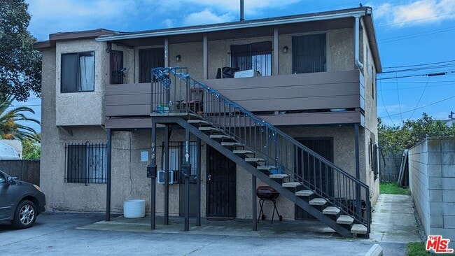 Building Photo - 832 W Imperial Hwy
