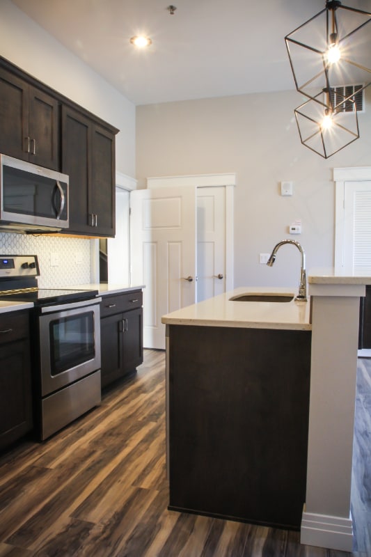 Foto del edificio - 218 E 7th St