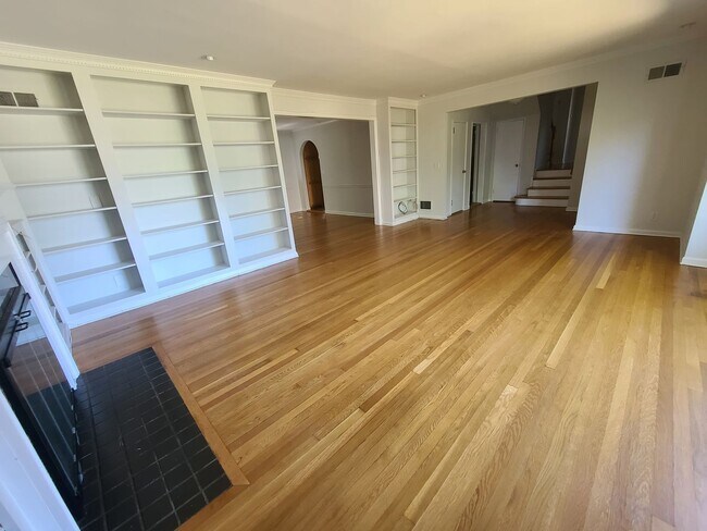 Foto del edificio - Scarsdale Rental Fully Updated 4 bedroom p...