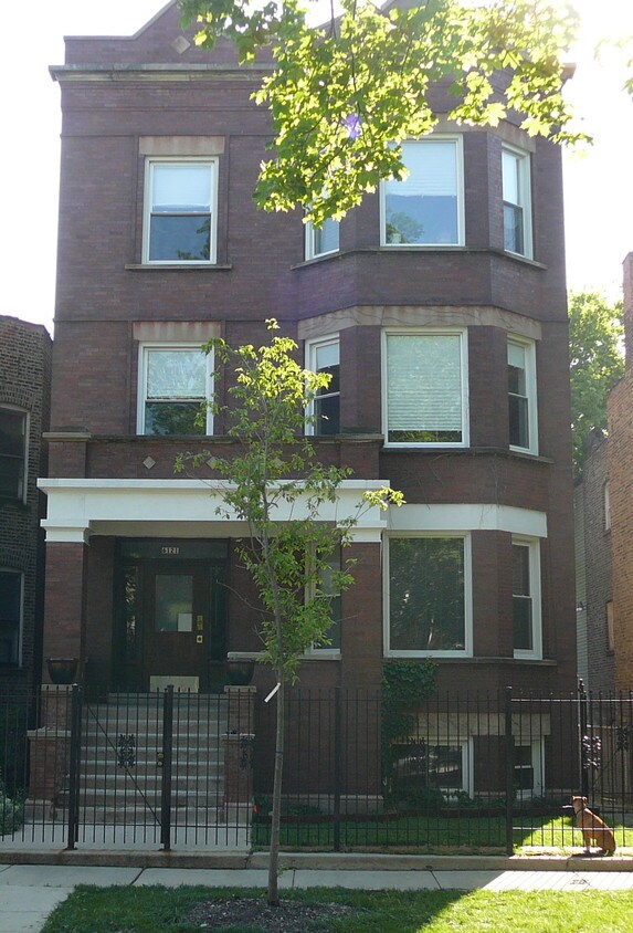 Primary Photo - 6121 S St Lawrence Ave