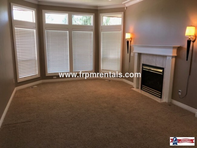 Foto del edificio - 539 W Oakhampton Dr