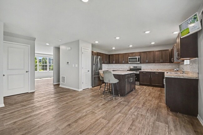 Building Photo - 1329 Prairie Creek Trail
