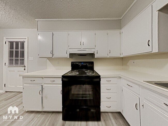 Building Photo - 1109 4th Way